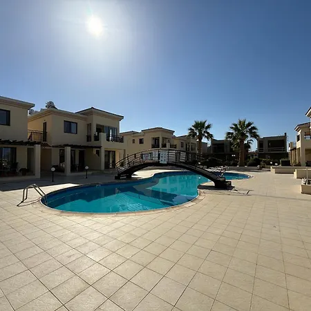 Faros Beach Seabreeze 1B, Pool, Seaside, Paphos Exterior photo